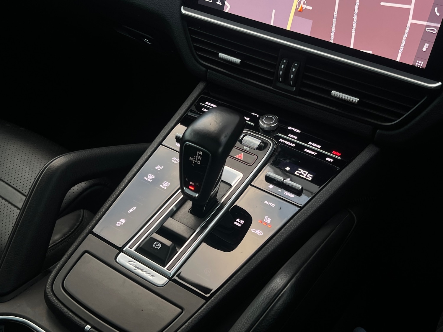 Used Porsche Cayenne 2019 for sale - 77047492: Photo 11