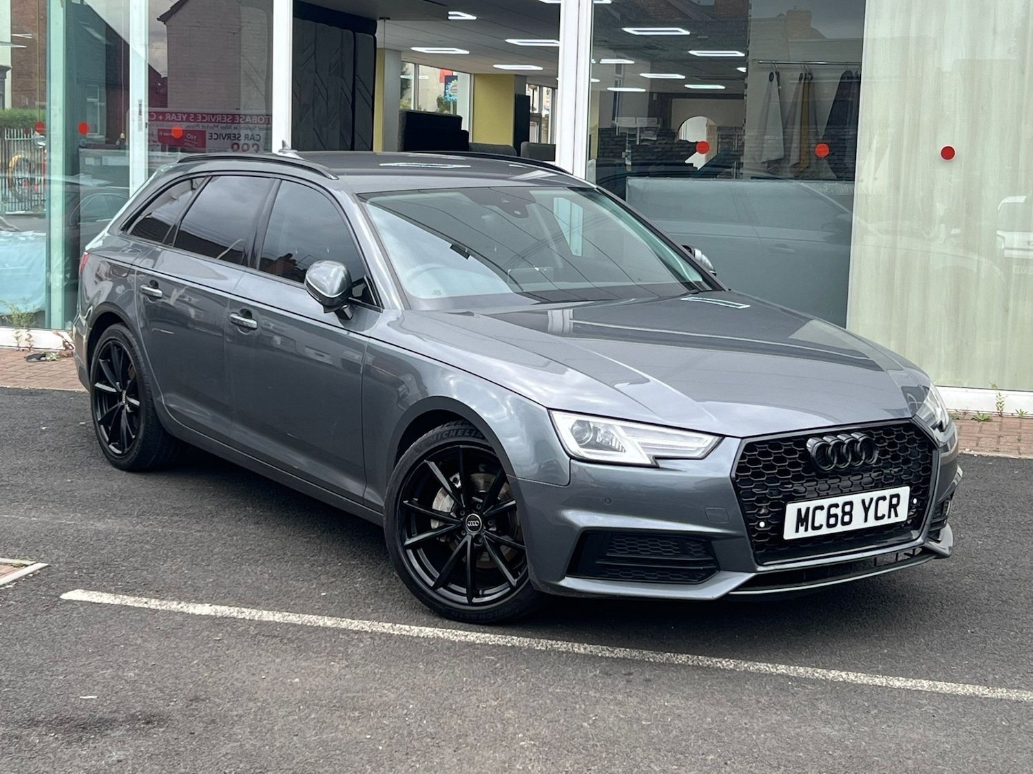 Used Audi A4 2019 for sale - 76893086: Photo 2