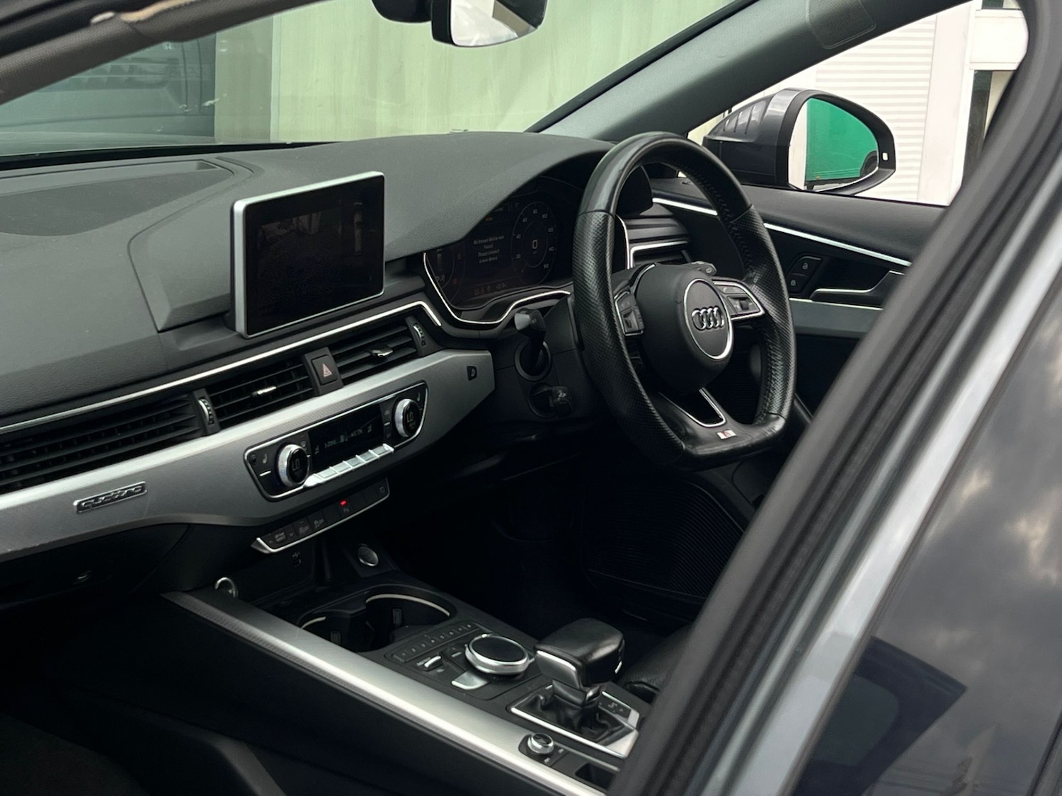 Used Audi A4 2019 for sale - 76893086: Photo 5