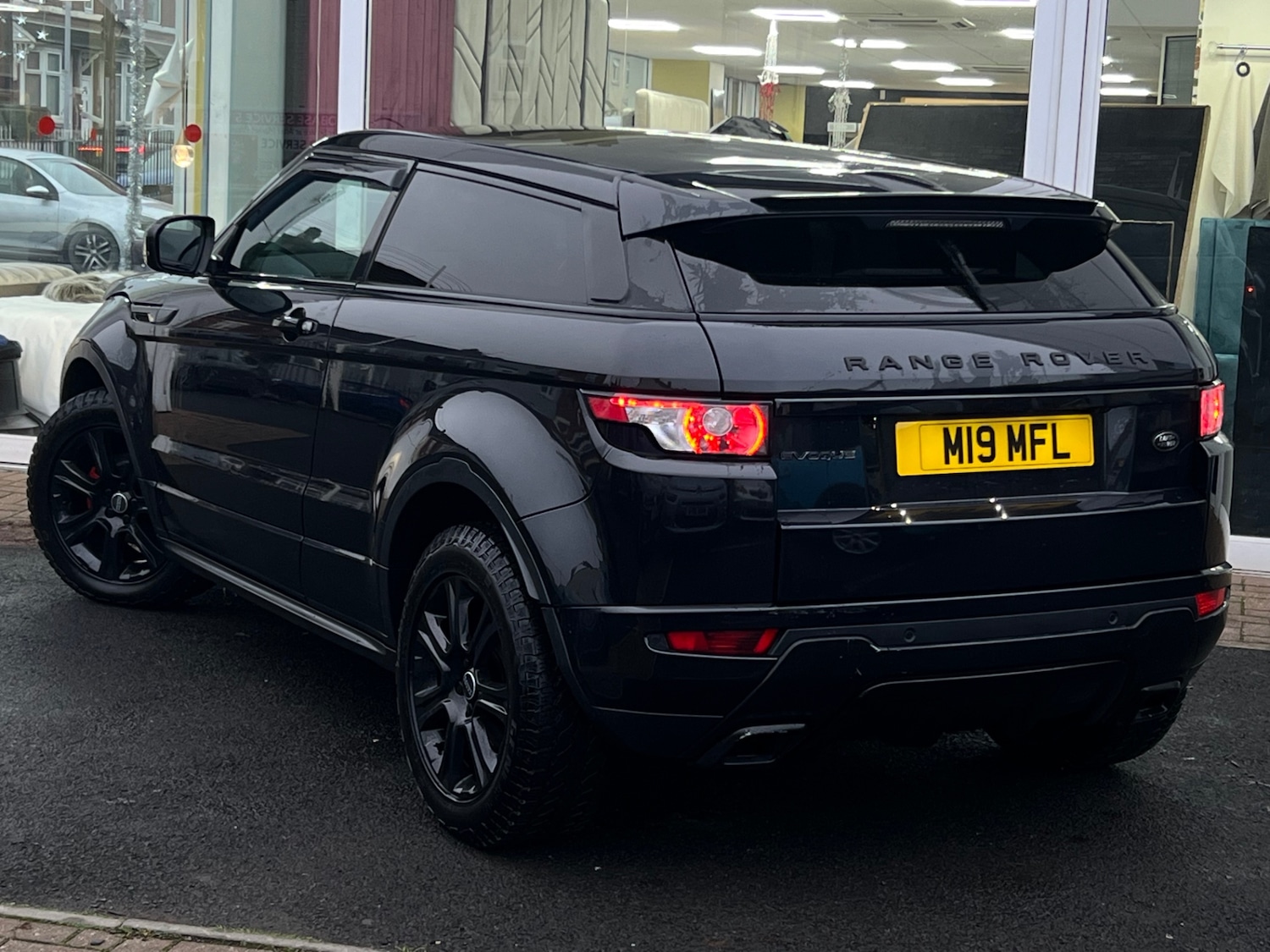 Used Land Rover Range Rover Evoque 2011 for sale - 77024326: Photo 2