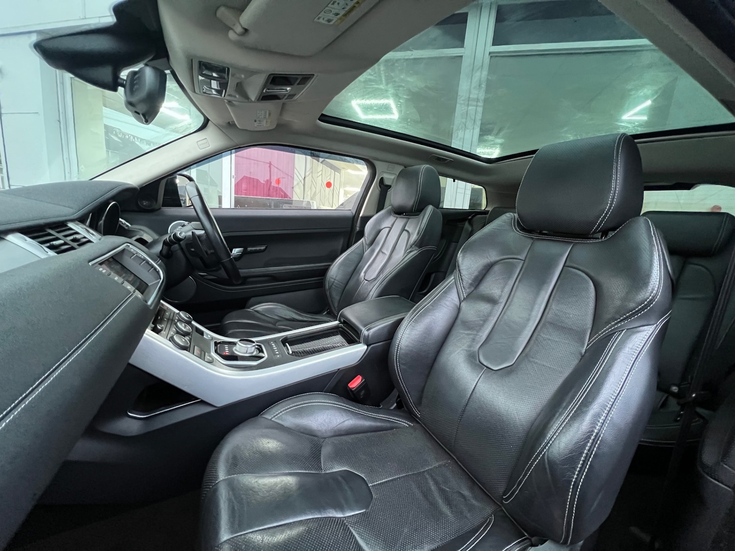 Used Land Rover Range Rover Evoque 2011 for sale - 77024326: Photo 9