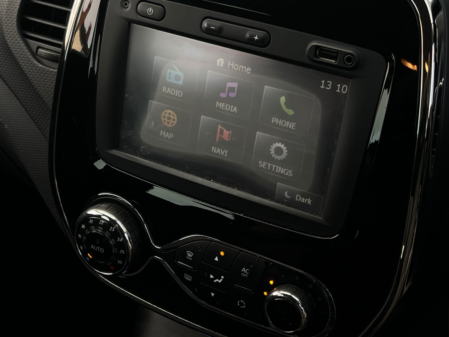 Used Renault Captur 2014 for sale - 76892978: Photo 10