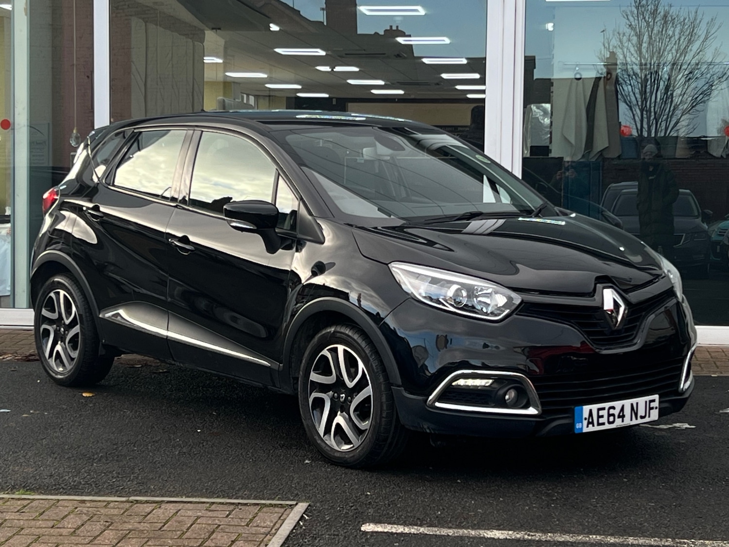 Used Renault Captur 2014 for sale - 76892978: Photo 6