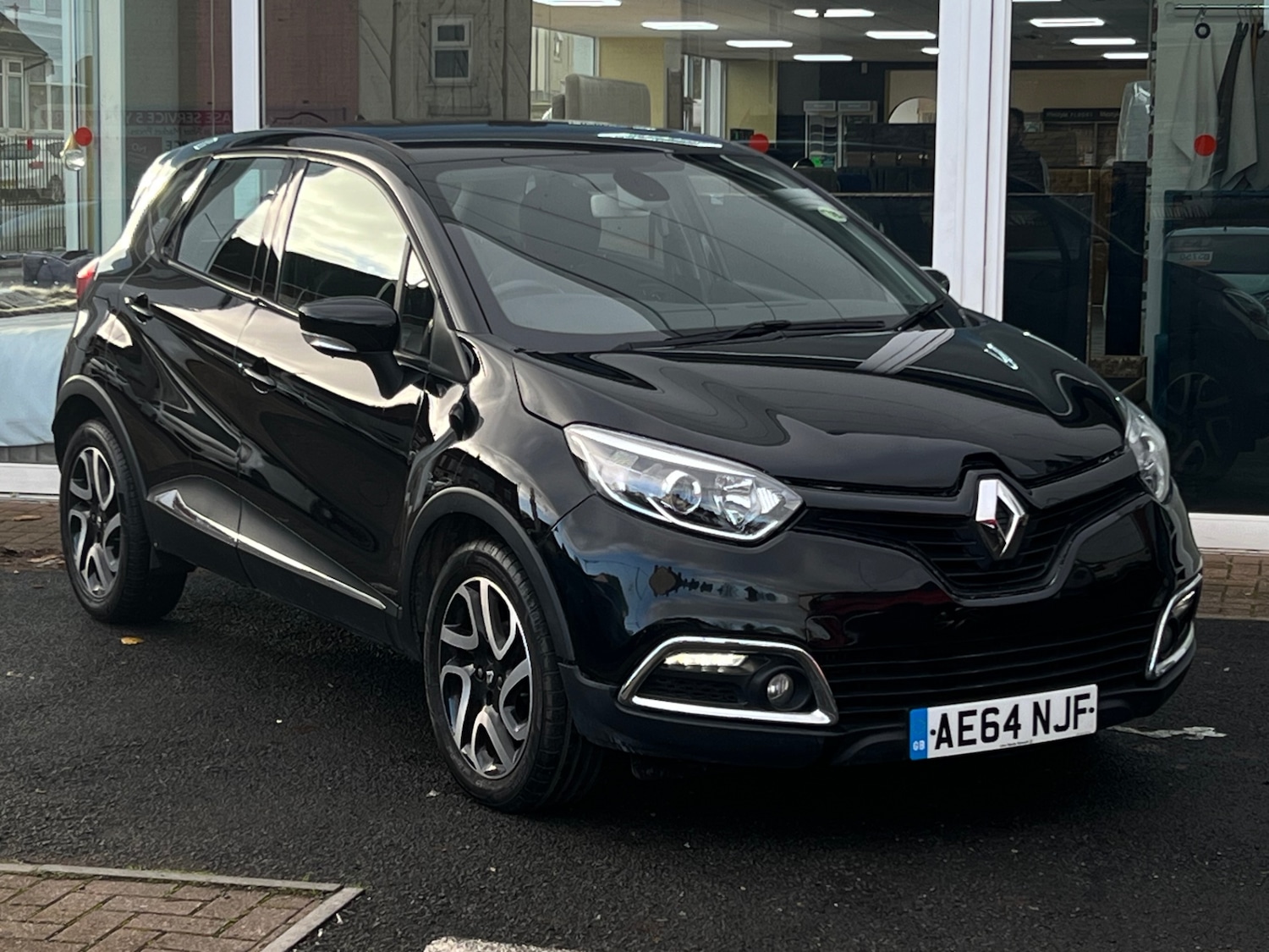 Used Renault Captur 2014 for sale - 76892978: Photo 7
