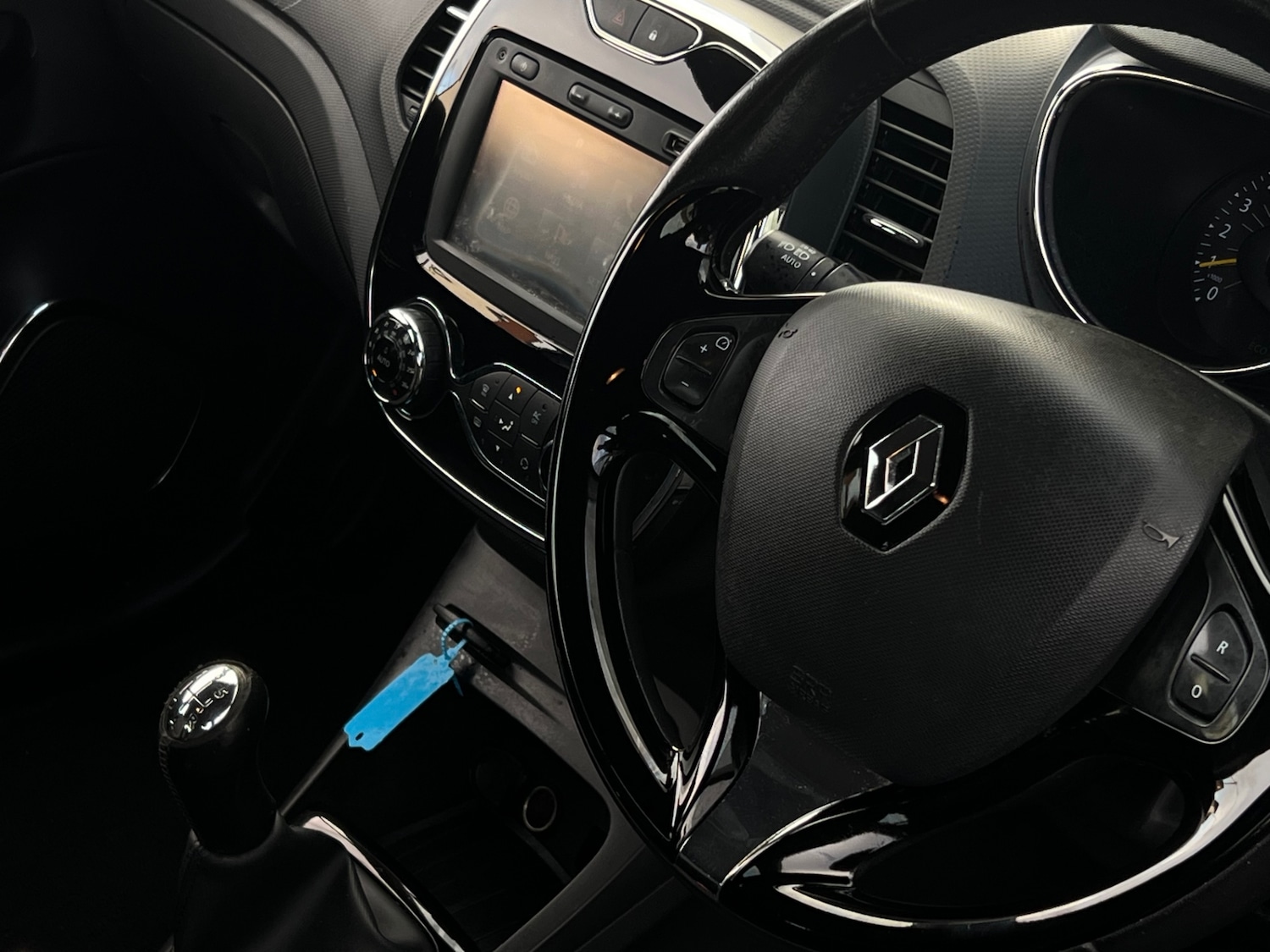 Used Renault Captur 2014 for sale - 76892978: Photo 9