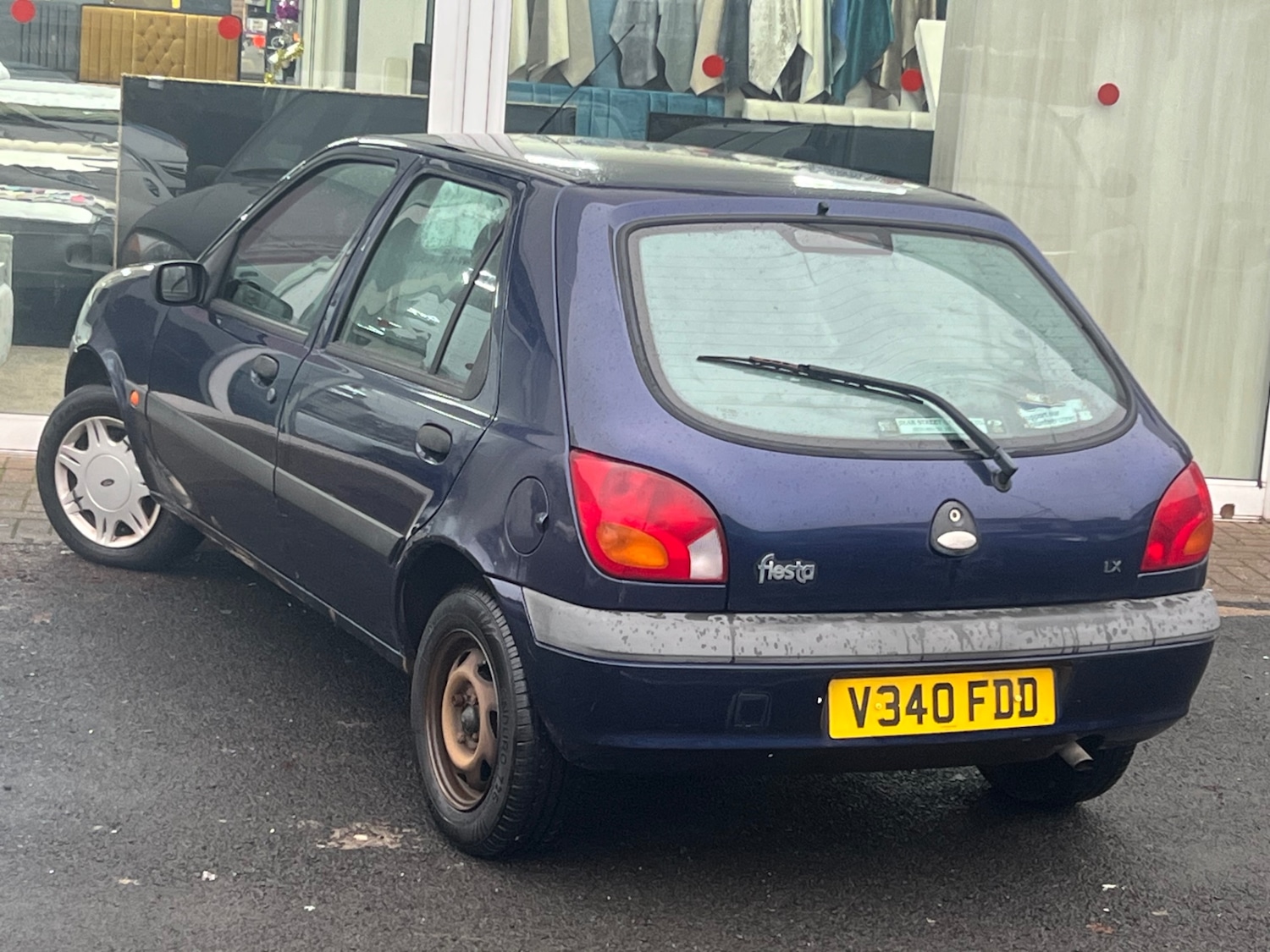 Used Ford Fiesta 2000 for sale - 76979947: Photo 2