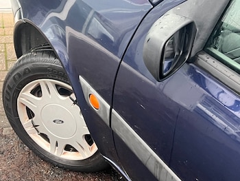 Used Ford Fiesta 2000 for sale - 76979947: Photo