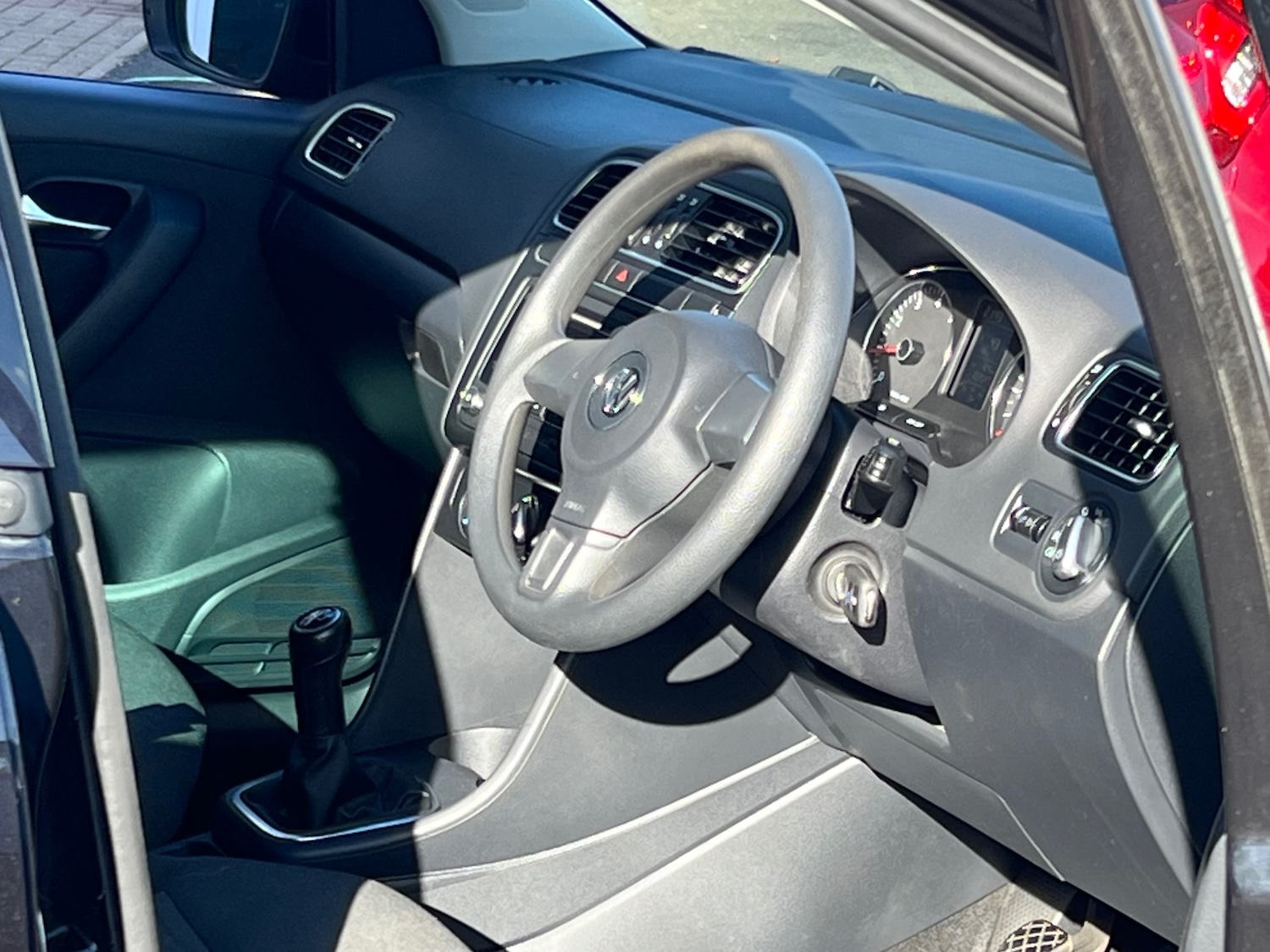Used Volkswagen Polo 2011 for sale - 76363455: Photo 6