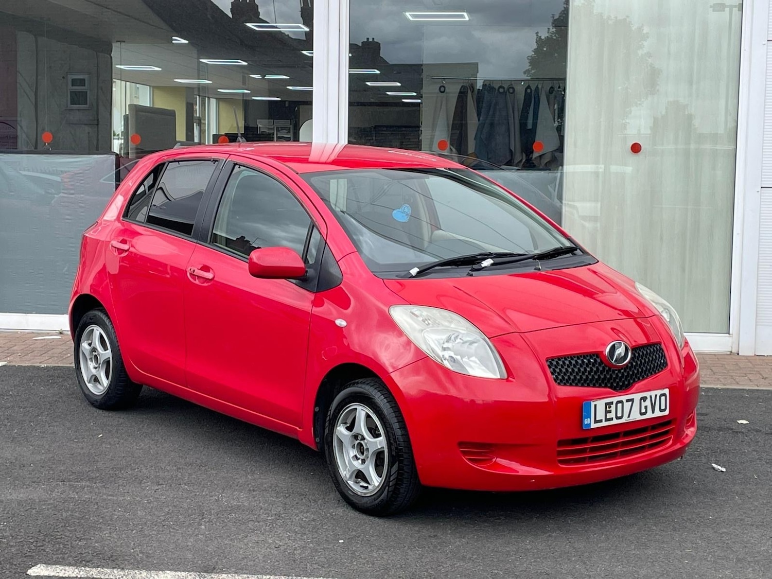 Used Toyota Yaris 2015 for sale - 76330189: Photo 14