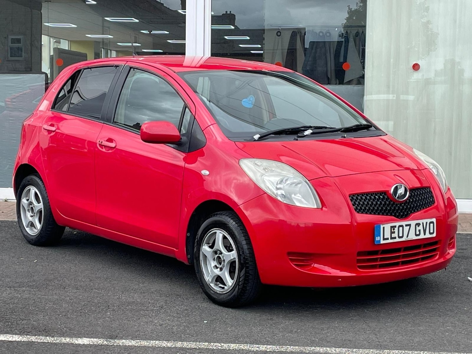 Used Toyota Yaris 2015 for sale - 76330189: Photo 4