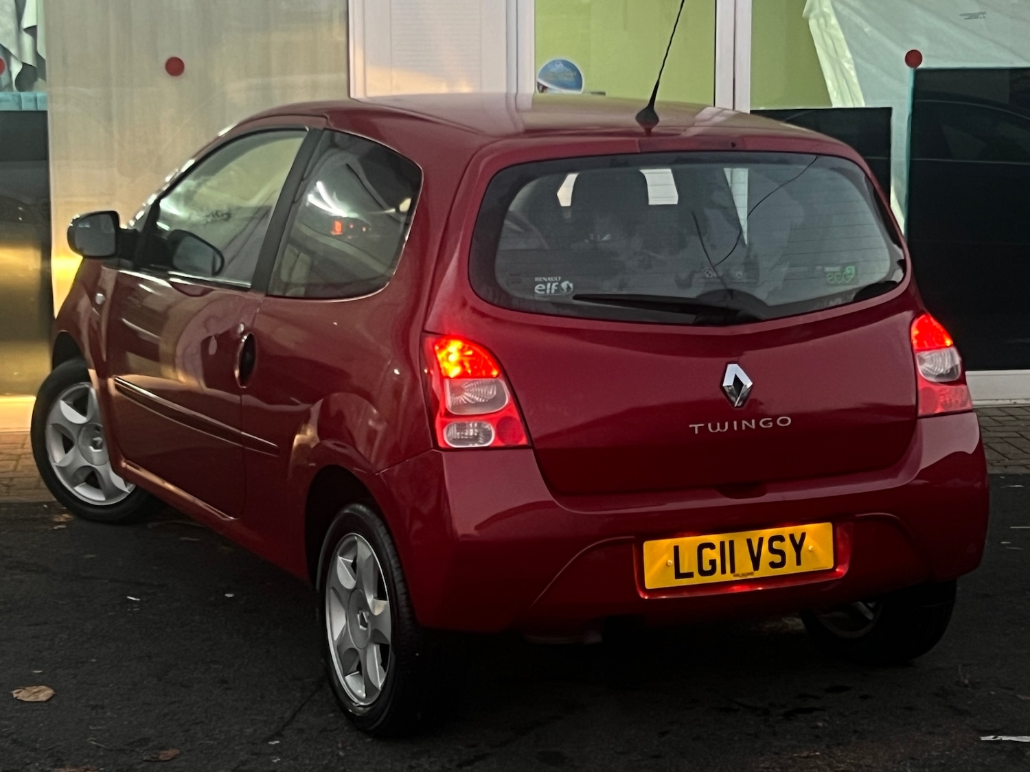 Used Renault Twingo 2011 for sale - 77022871: Photo 2