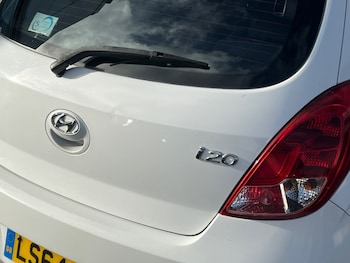 Used Hyundai i20 2014 for sale - 77802693: Photo