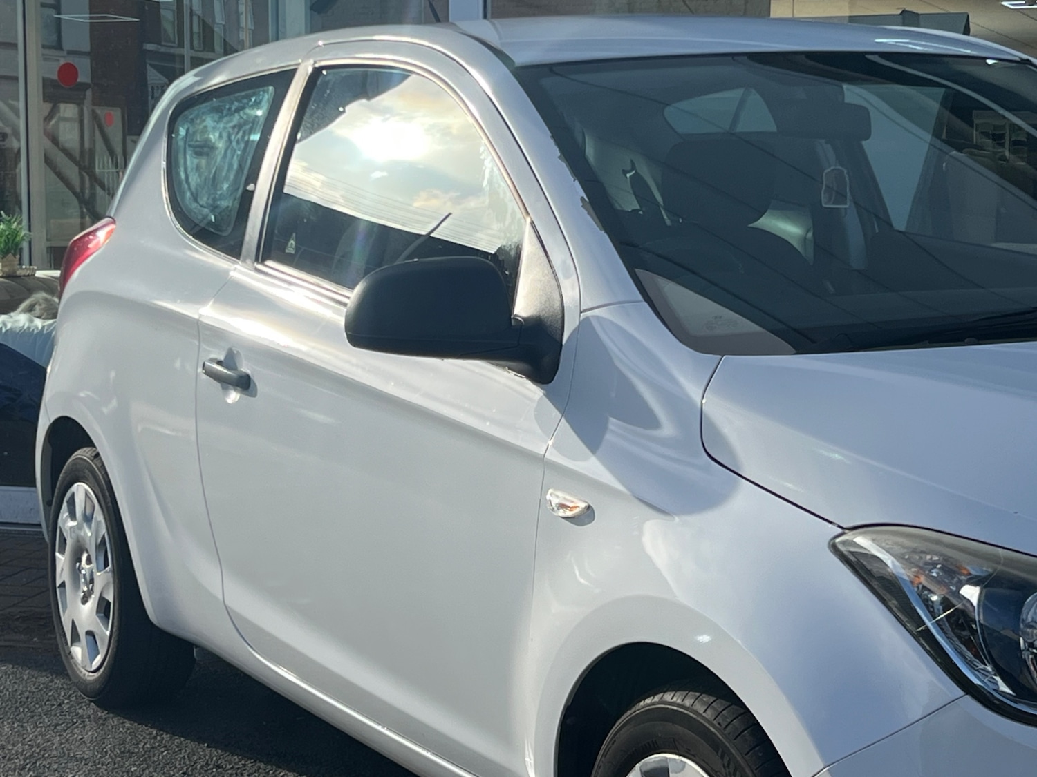 Used Hyundai i20 2014 for sale - 77802693: Photo 8