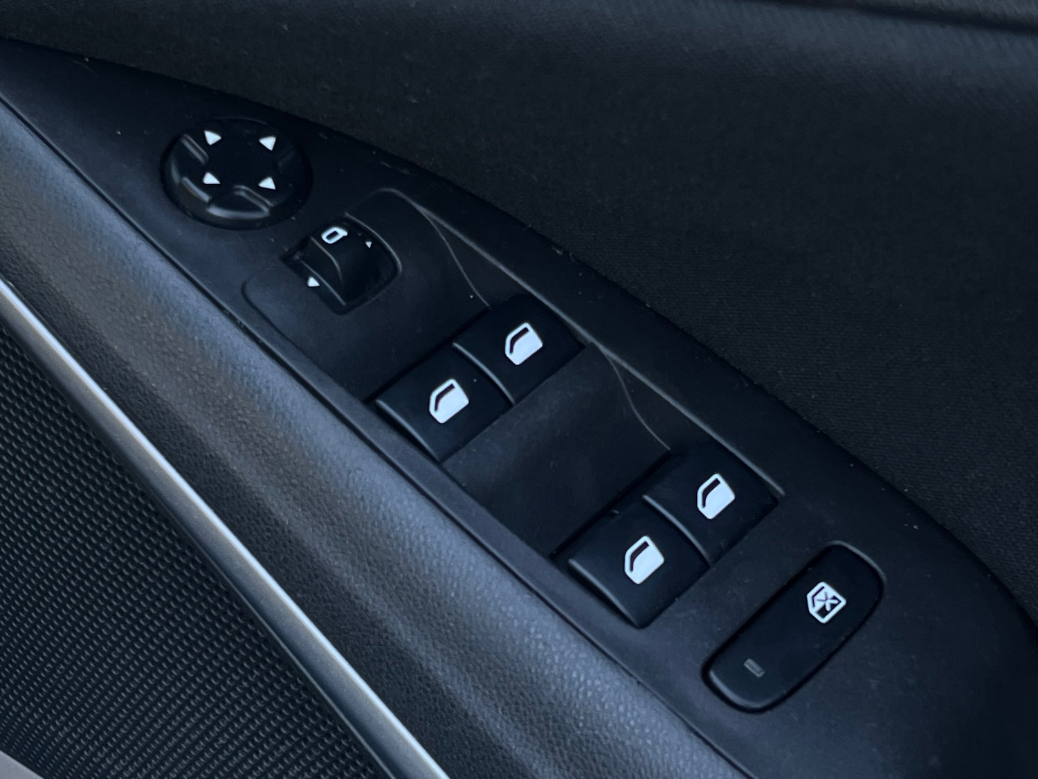 Used Vauxhall Crossland X 2018 for sale - 77047890: Photo 17