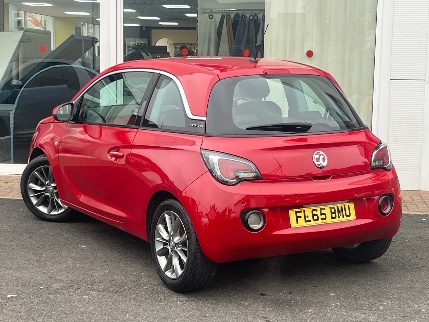 Used Vauxhall ADAM 2015 for sale - 76666059: Photo 2