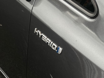 Used Toyota Prius undefined for sale - 76542338: Photo