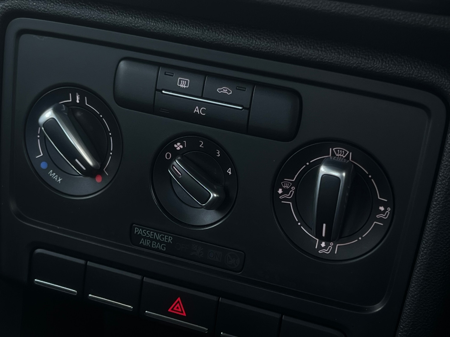 Used Volkswagen Beetle 2012 for sale - 78027511: Photo 11