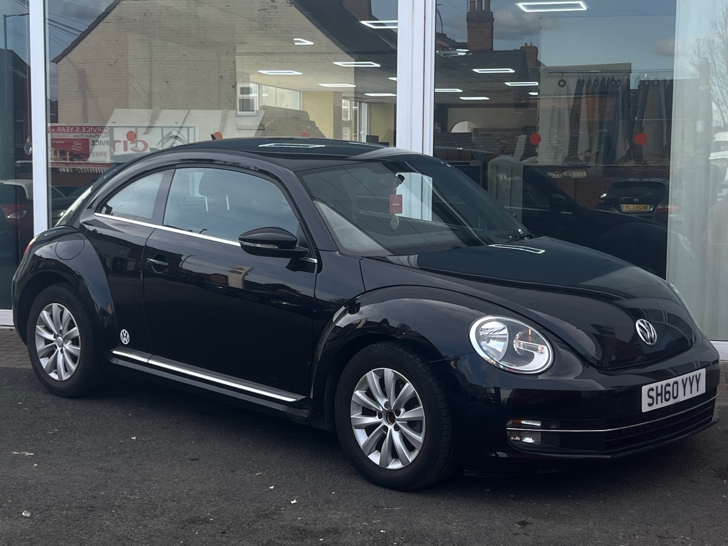 Used Volkswagen Beetle 2012 for sale - 78027511: Photo 5