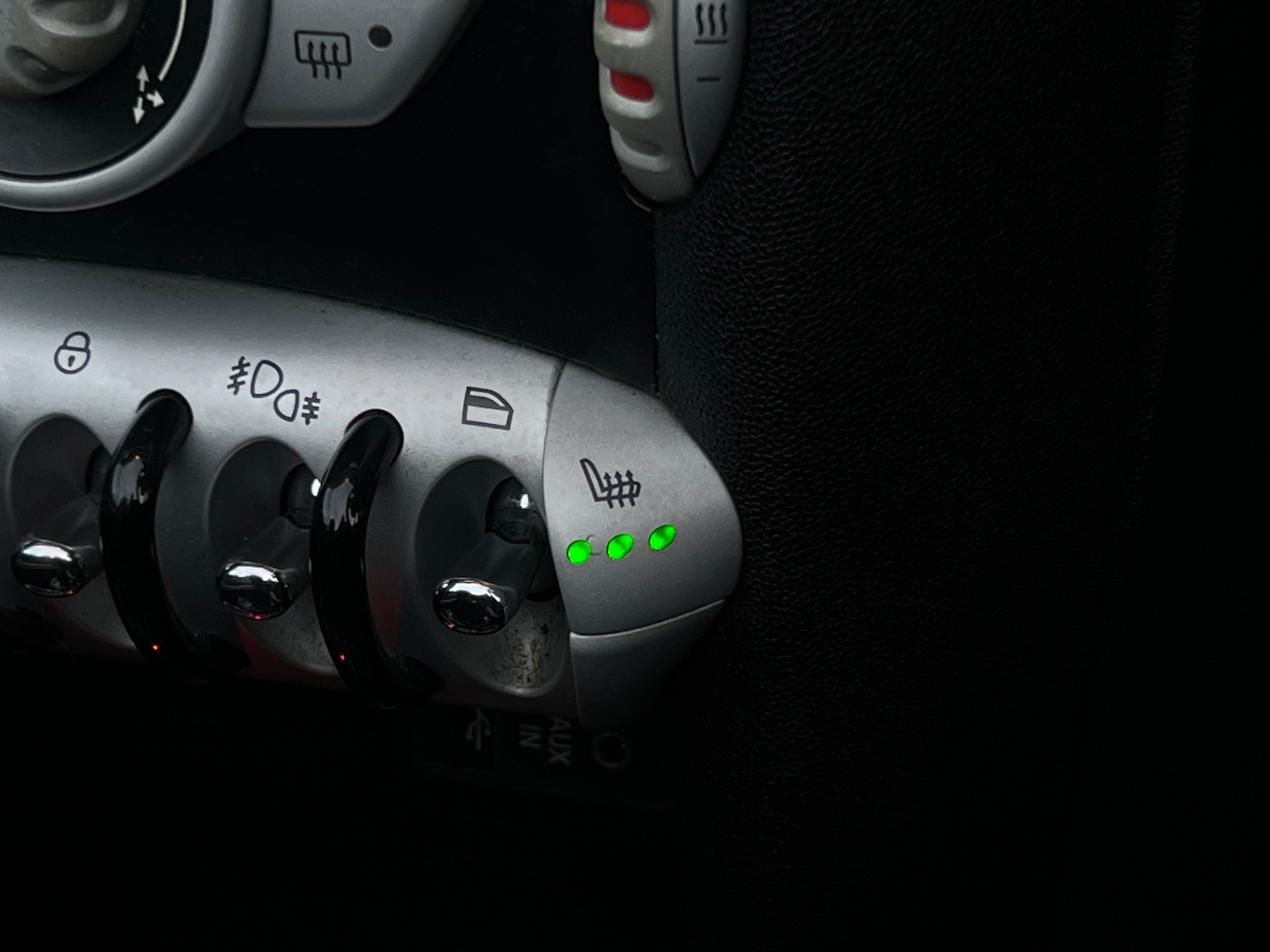 Used MINI Convertible 2010 for sale - 76652262: Photo 11