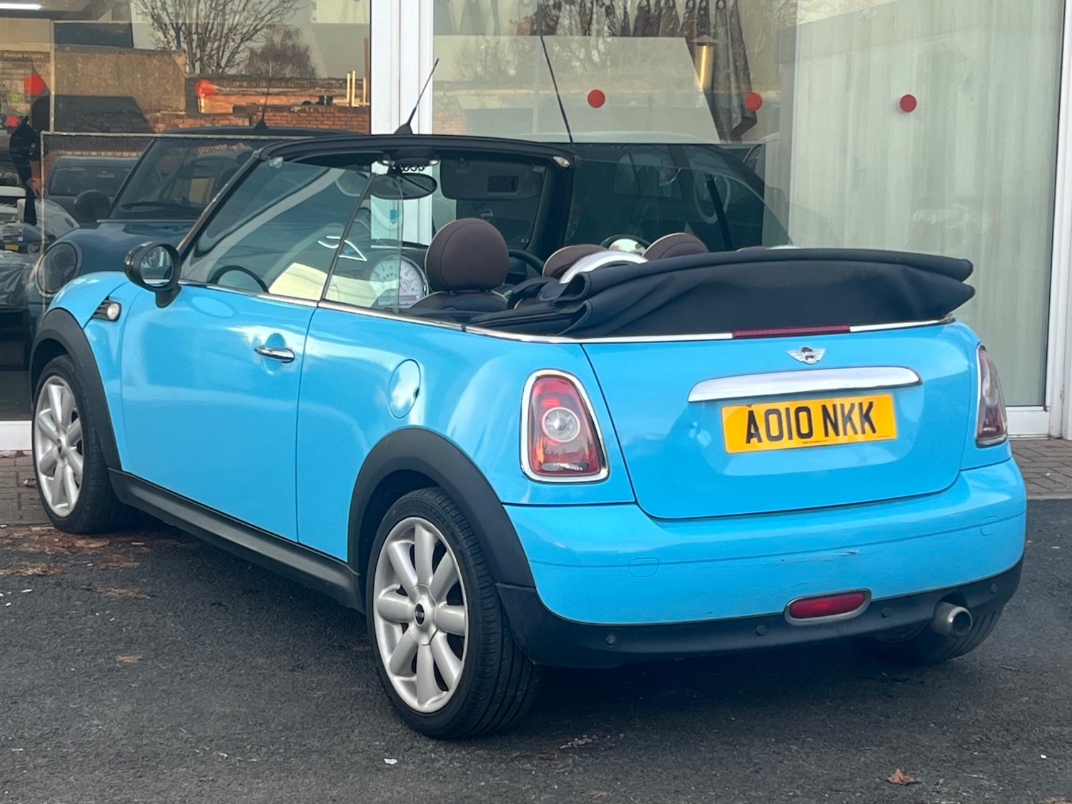 Used MINI Convertible 2010 for sale - 76652262: Photo 5