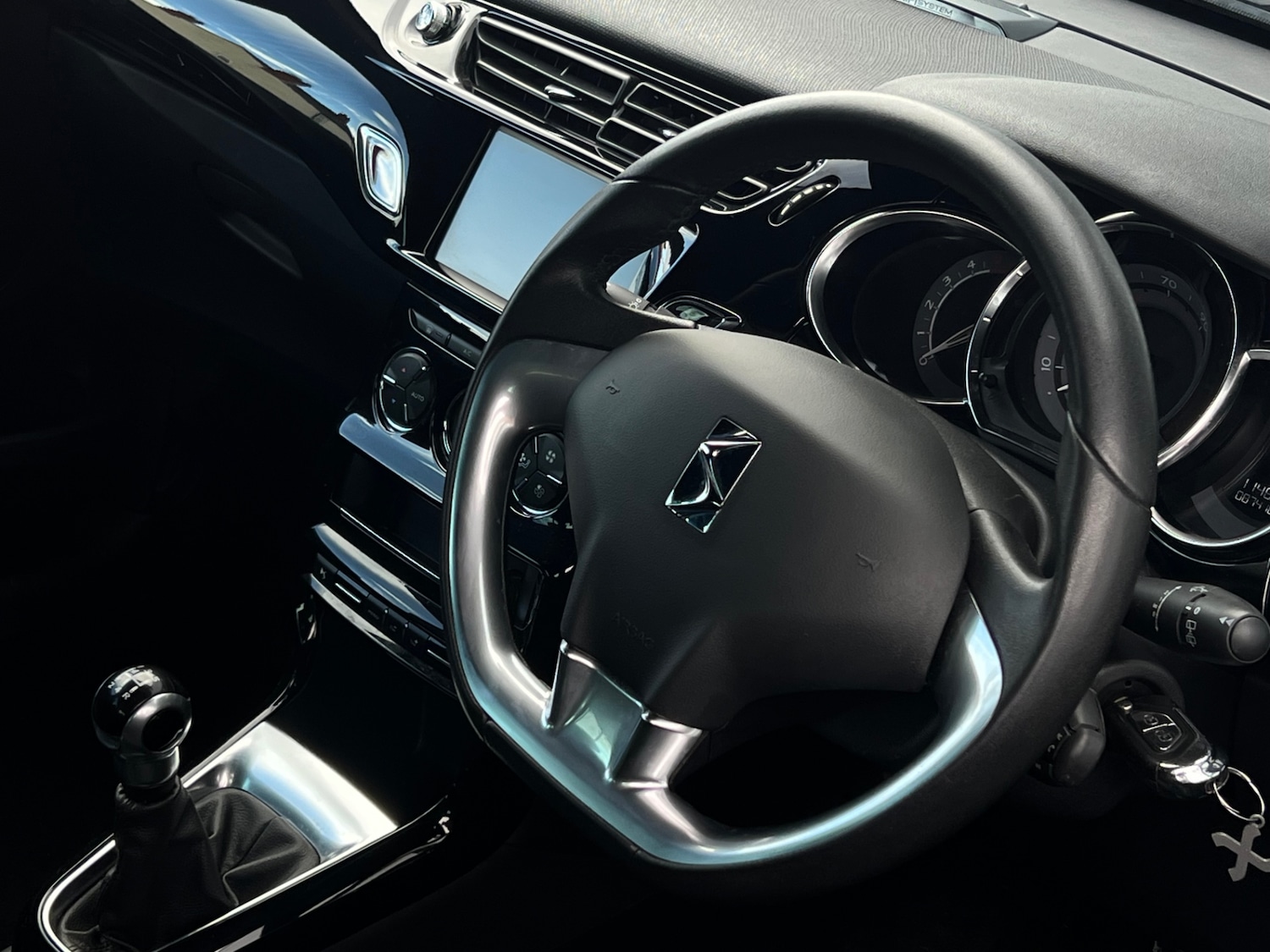 Used DS Automobiles DS 3 2015 for sale - 78078535: Photo 11