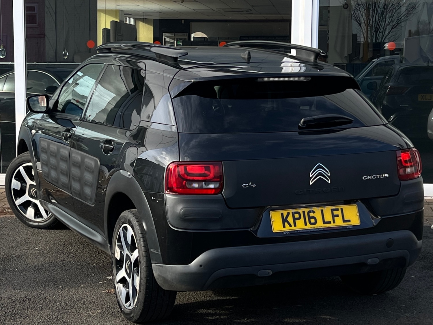 Used Citroen C4 Cactus 2016 for sale - 77640424: Photo 2