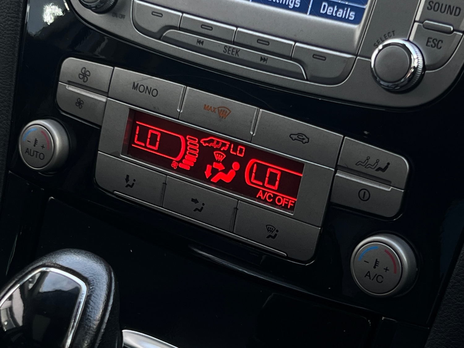 Used Ford Galaxy 2010 for sale - 76595681: Photo 15