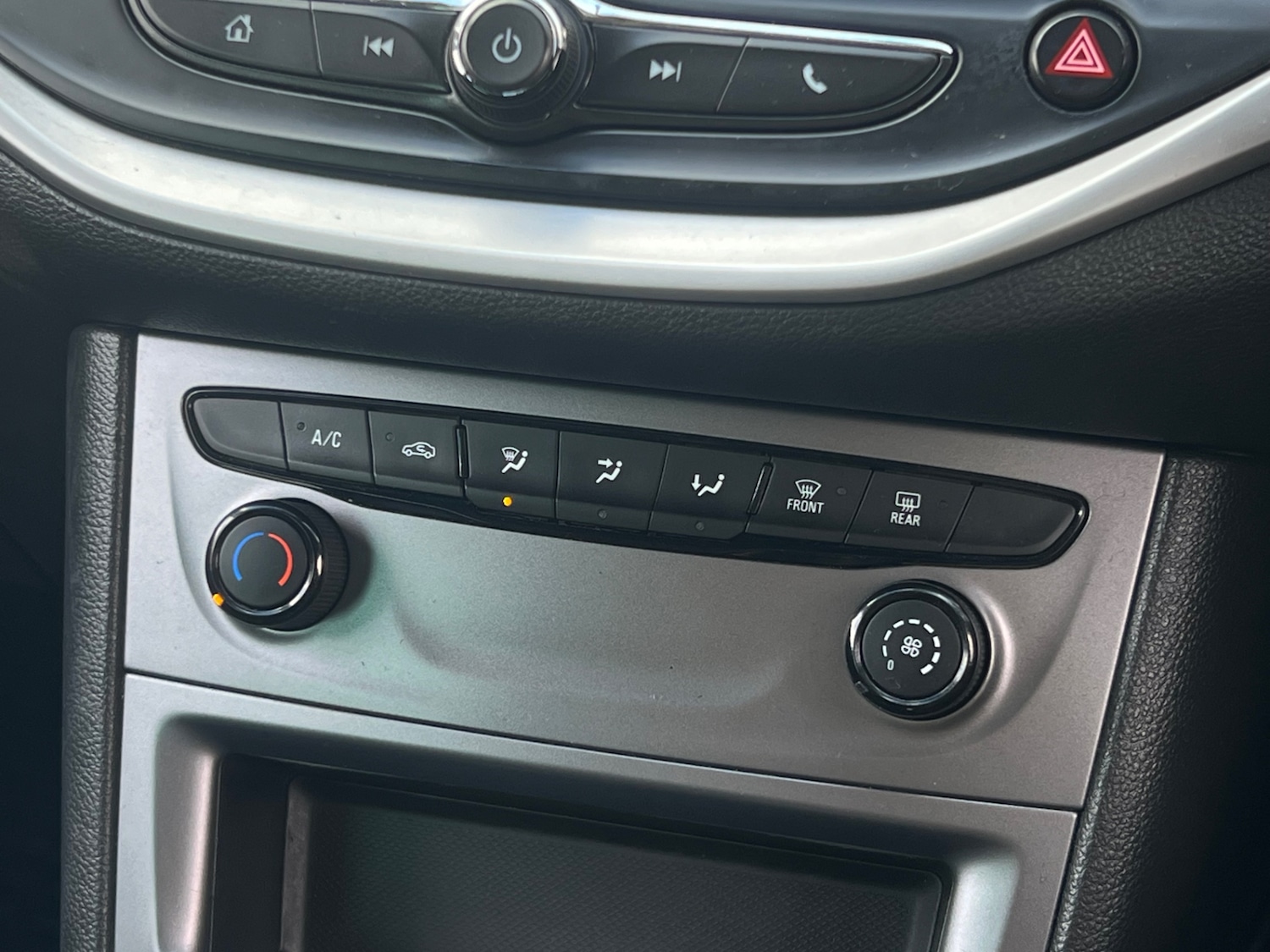 Used Vauxhall Astra 2019 for sale - 77045396: Photo 8