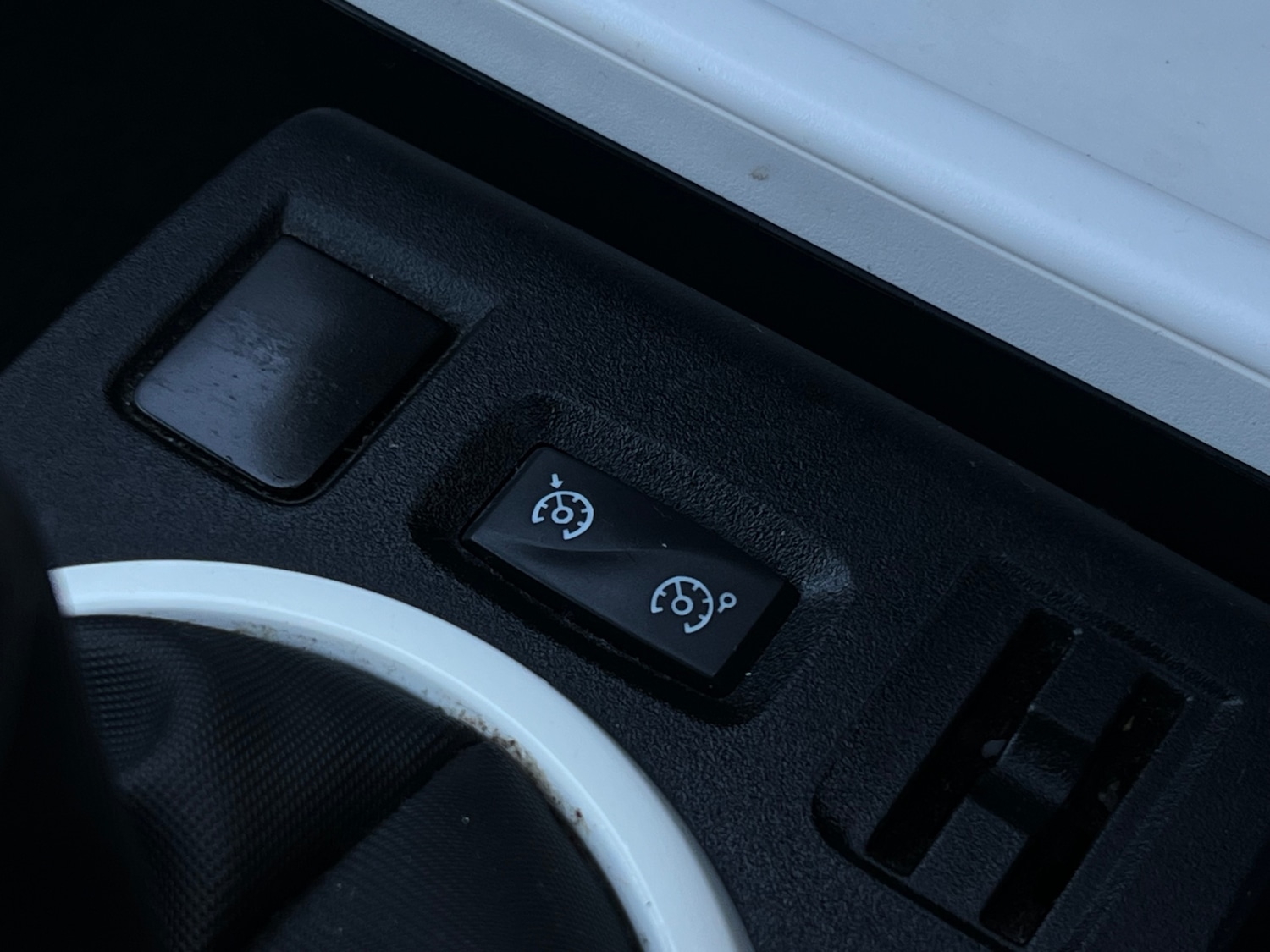 Used Renault Twingo 2017 for sale - 76405342: Photo 11