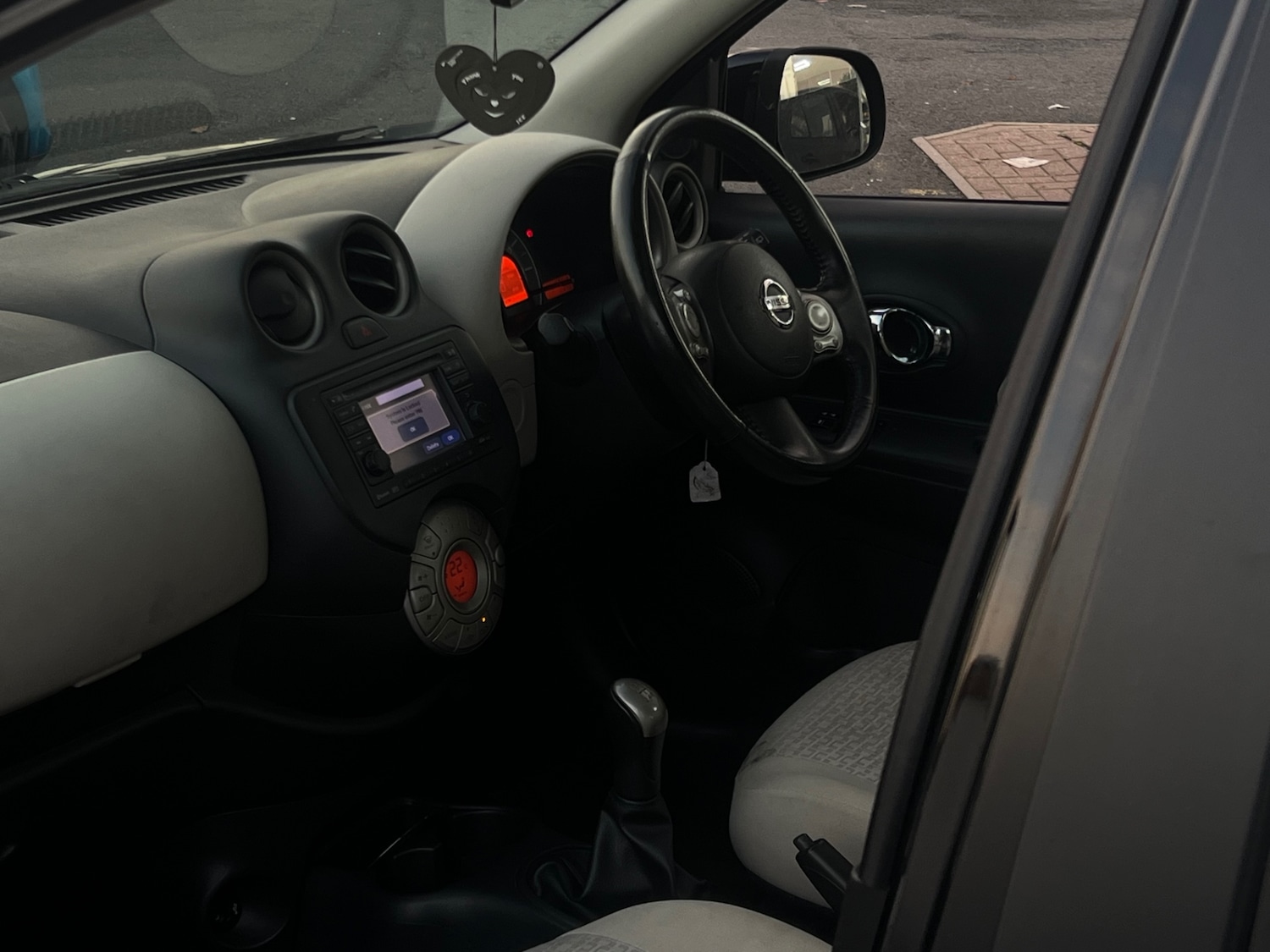 Used Nissan Micra 2011 for sale - 76625642: Photo 3