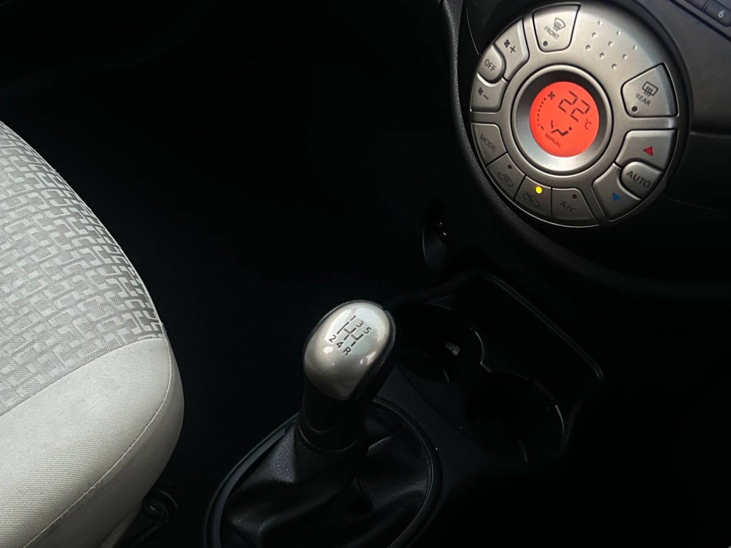 Used Nissan Micra 2011 for sale - 76625642: Photo 9