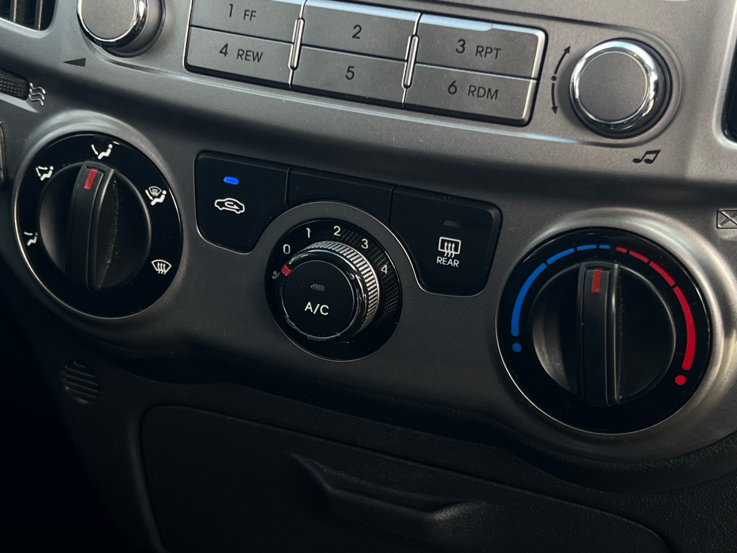 Used Hyundai i20 2014 for sale - 77311008: Photo 13