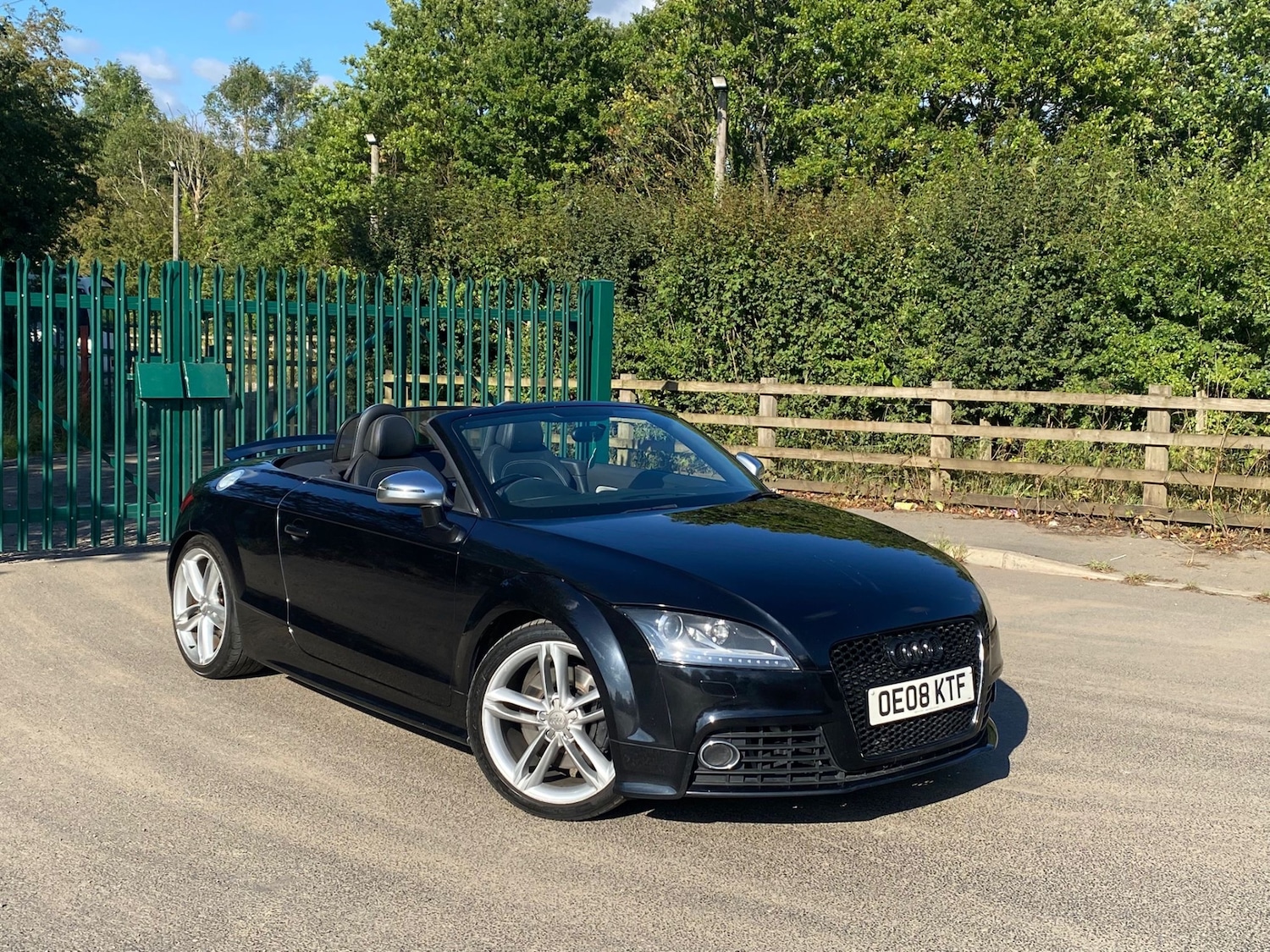 Used Audi TT 2008 for sale - 76264314: Photo 2