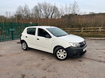 Used Dacia Sandero 2018 for sale - 77558293: Photo