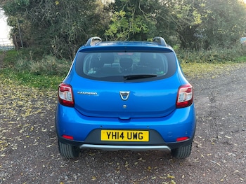 Used Dacia Sandero Stepway 2014 for sale - 76508087: Photo
