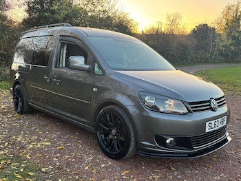 Used Volkswagen Caddy Maxi 2013 for sale - 76507314: Photo