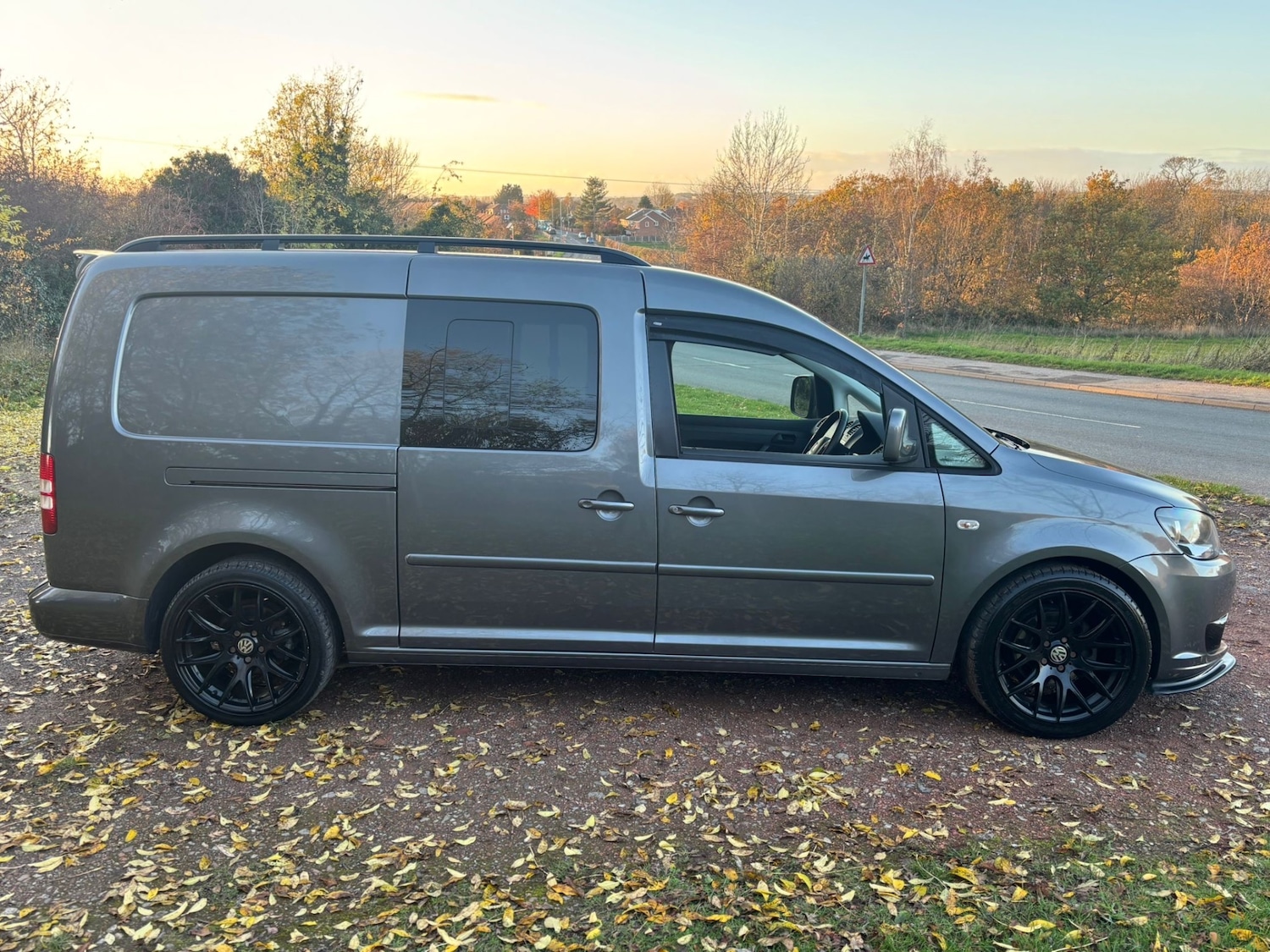 Used Volkswagen Caddy Maxi 2013 for sale - 76507314: Photo 2