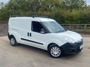 Used Vauxhall Combo 2017 for sale - 76234460: Photo