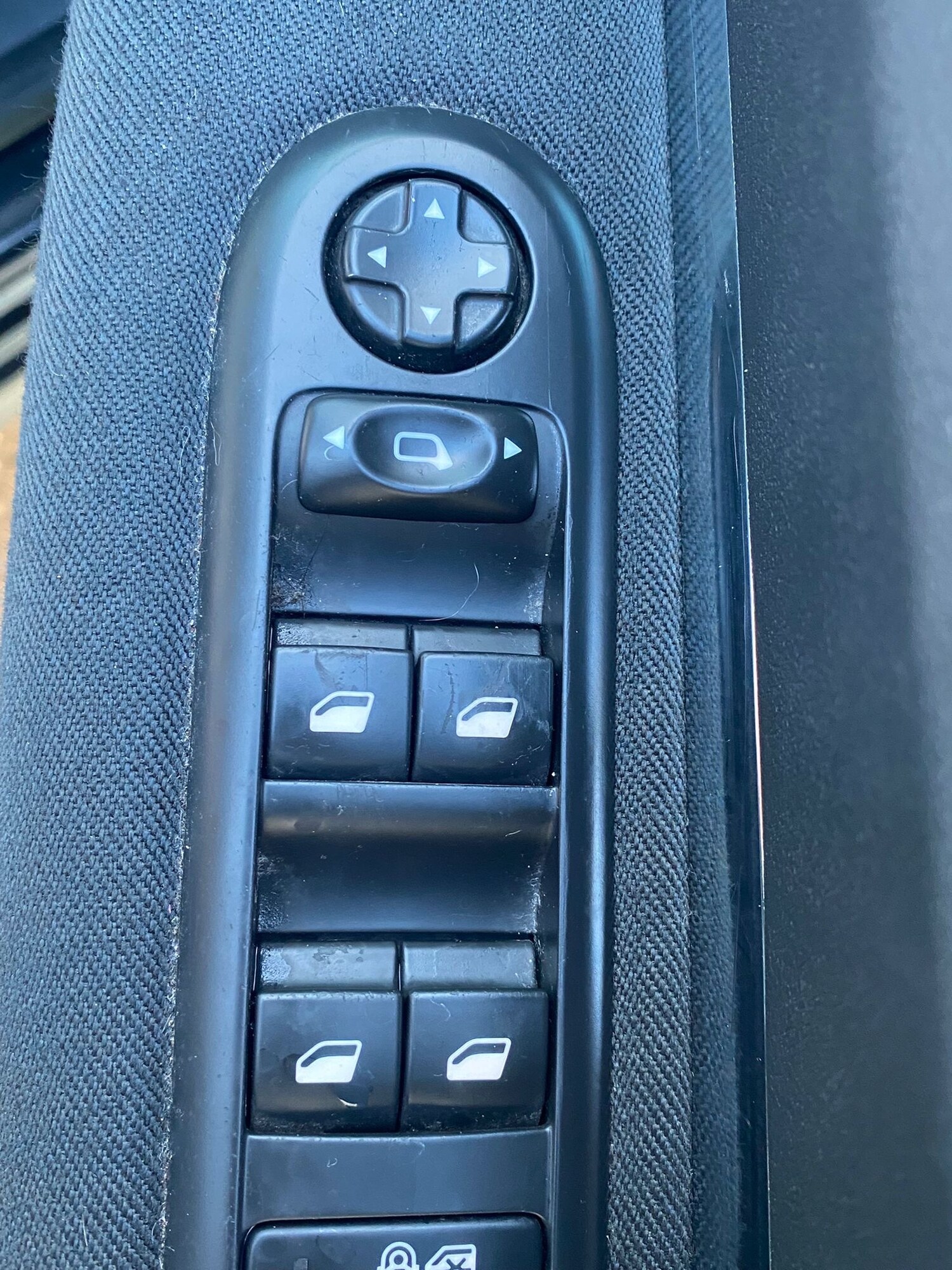 Used Peugeot 3008 2013 for sale - 77731168: Photo 16