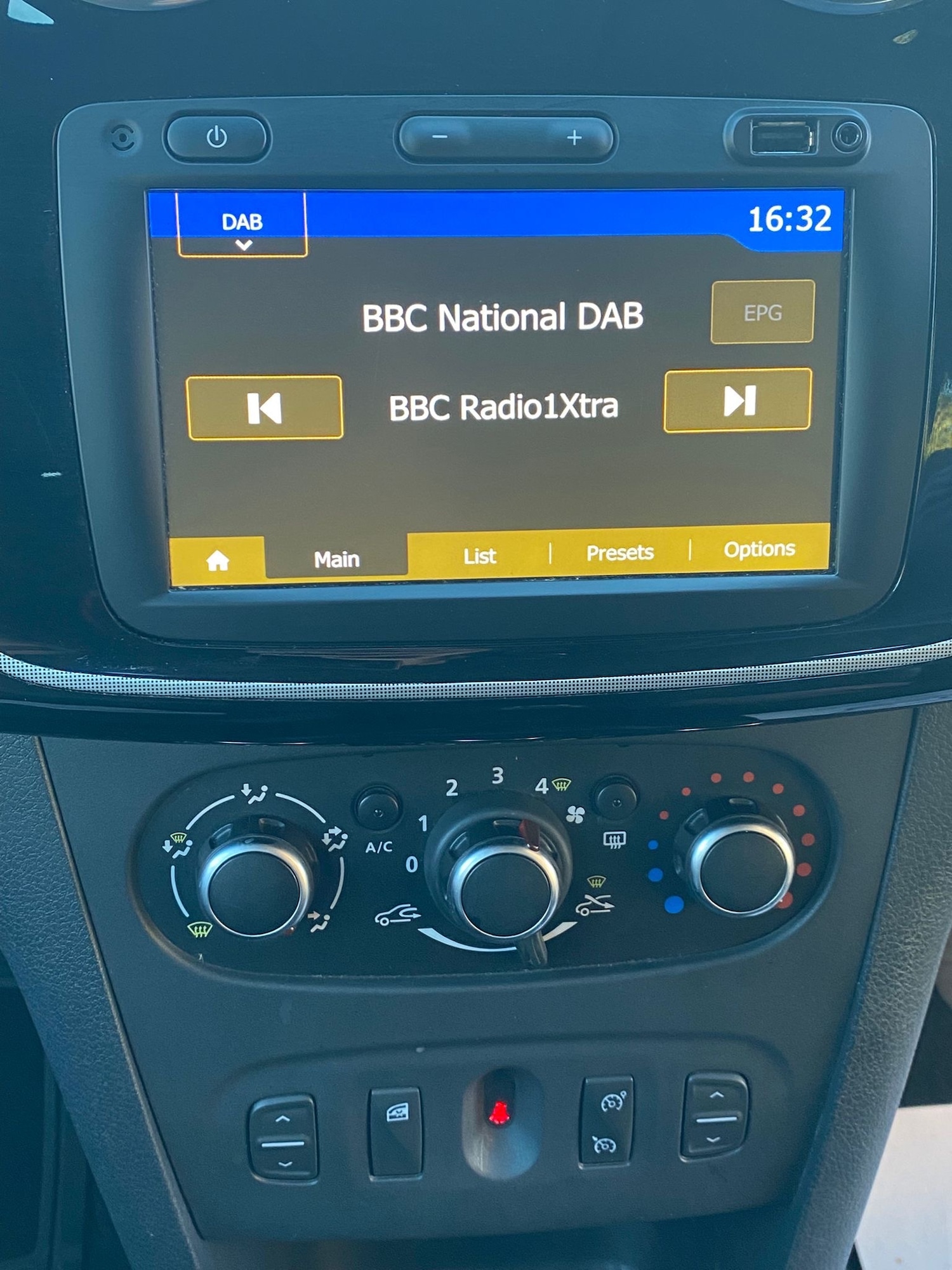 Used Dacia Logan MCV 2019 for sale - 77118701: Photo 21