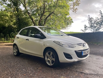 Used Mazda Mazda2 2012 for sale - 76171483: Photo