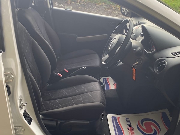 Used Mazda Mazda2 2012 for sale - 76171483: Photo 9