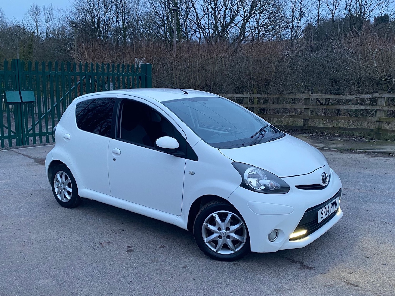 Used Toyota AYGO 2014 for sale - 77731187: Photo 2