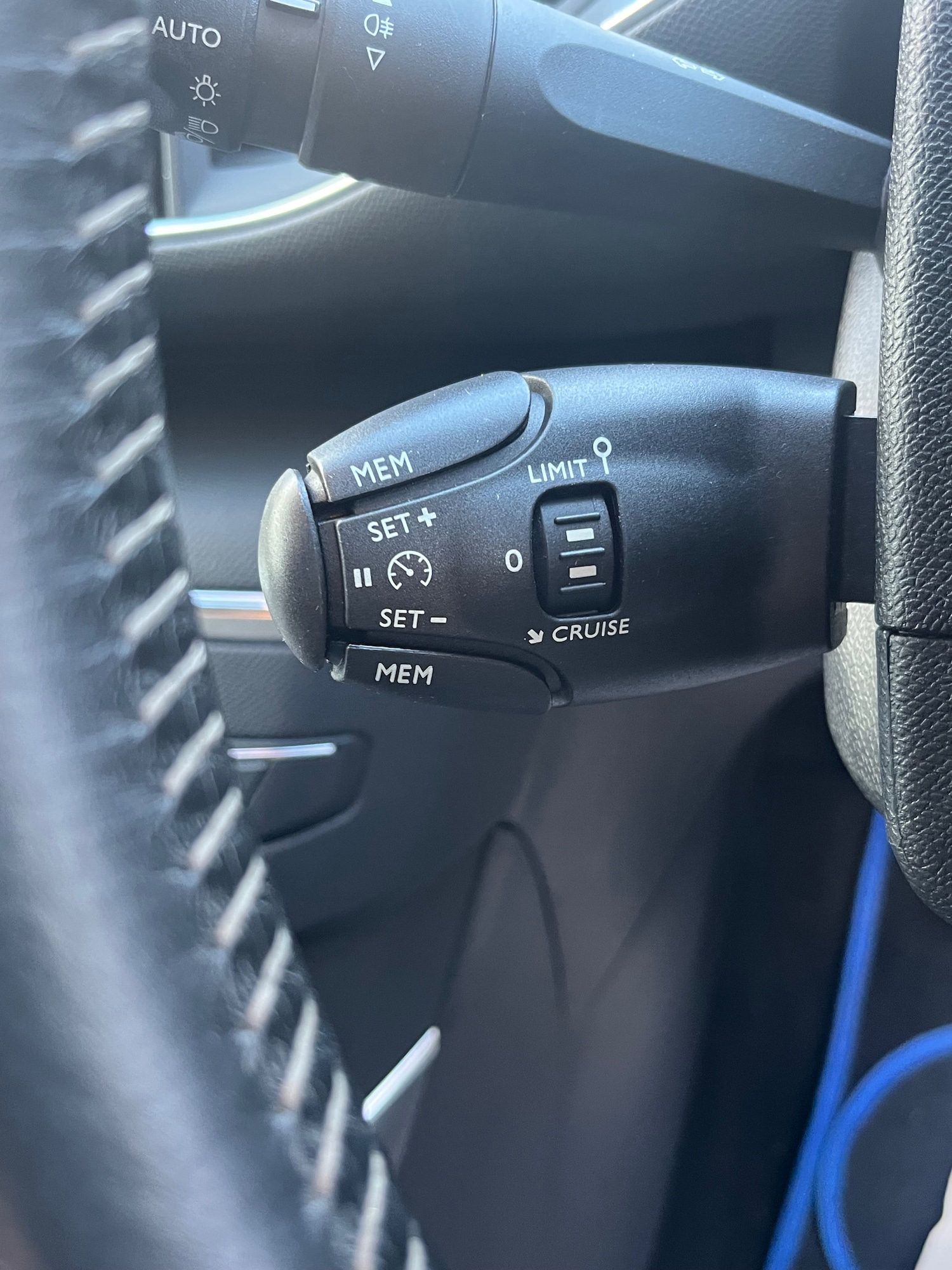 Used Peugeot 308 2014 for sale - 76544416: Photo 19