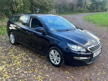 Used Peugeot 308 2014 for sale - 76544416: Photo