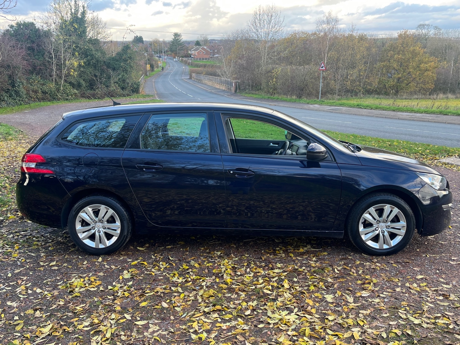 Used Peugeot 308 2014 for sale - 76544416: Photo 3