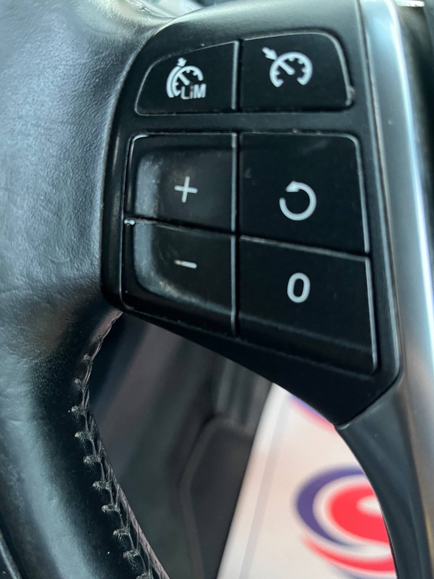 Used Volvo V60 2011 for sale - 76397183: Photo 18