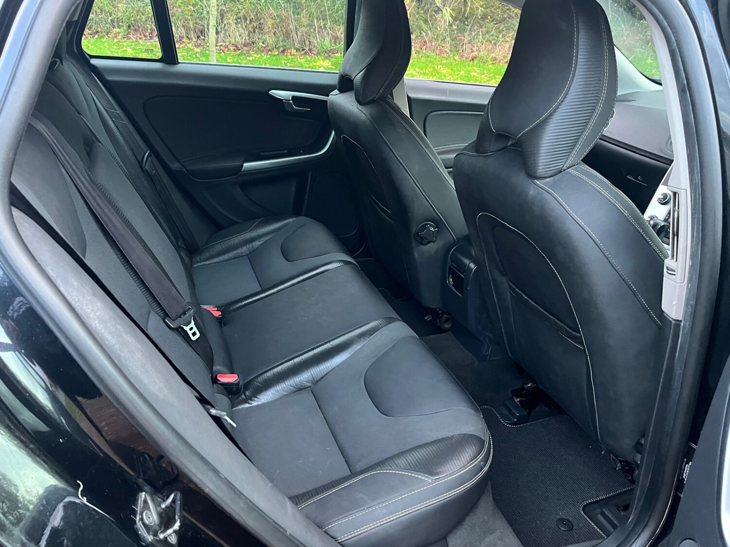 Used Volvo V60 2011 for sale - 77731916: Photo 10