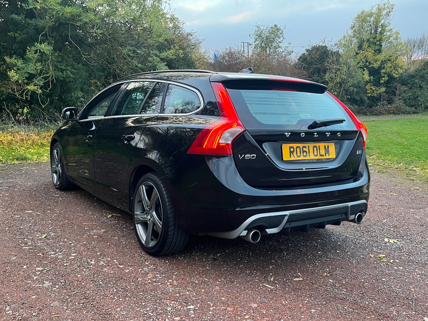 Used Volvo V60 2011 for sale - 77731916: Photo 5