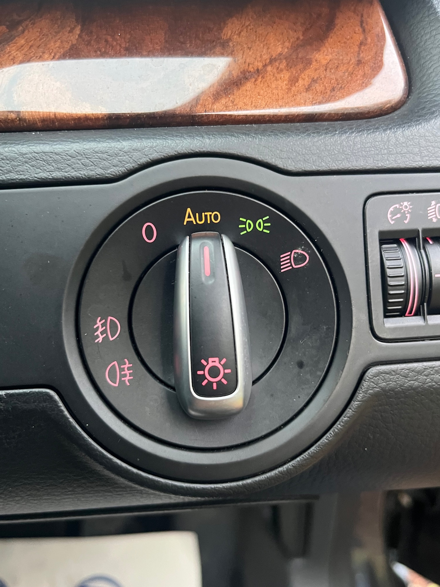 Used Volkswagen Passat 2011 for sale - 76479532: Photo 19